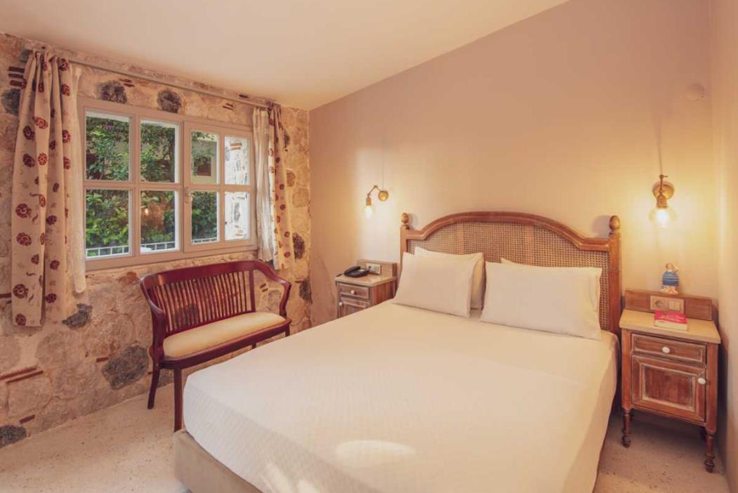 En fazla 2 yetişkin.