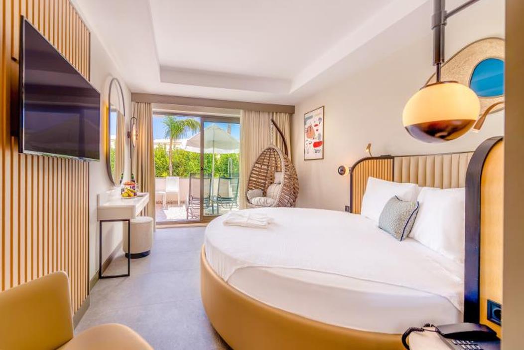 En fazla 2 yetişkin.