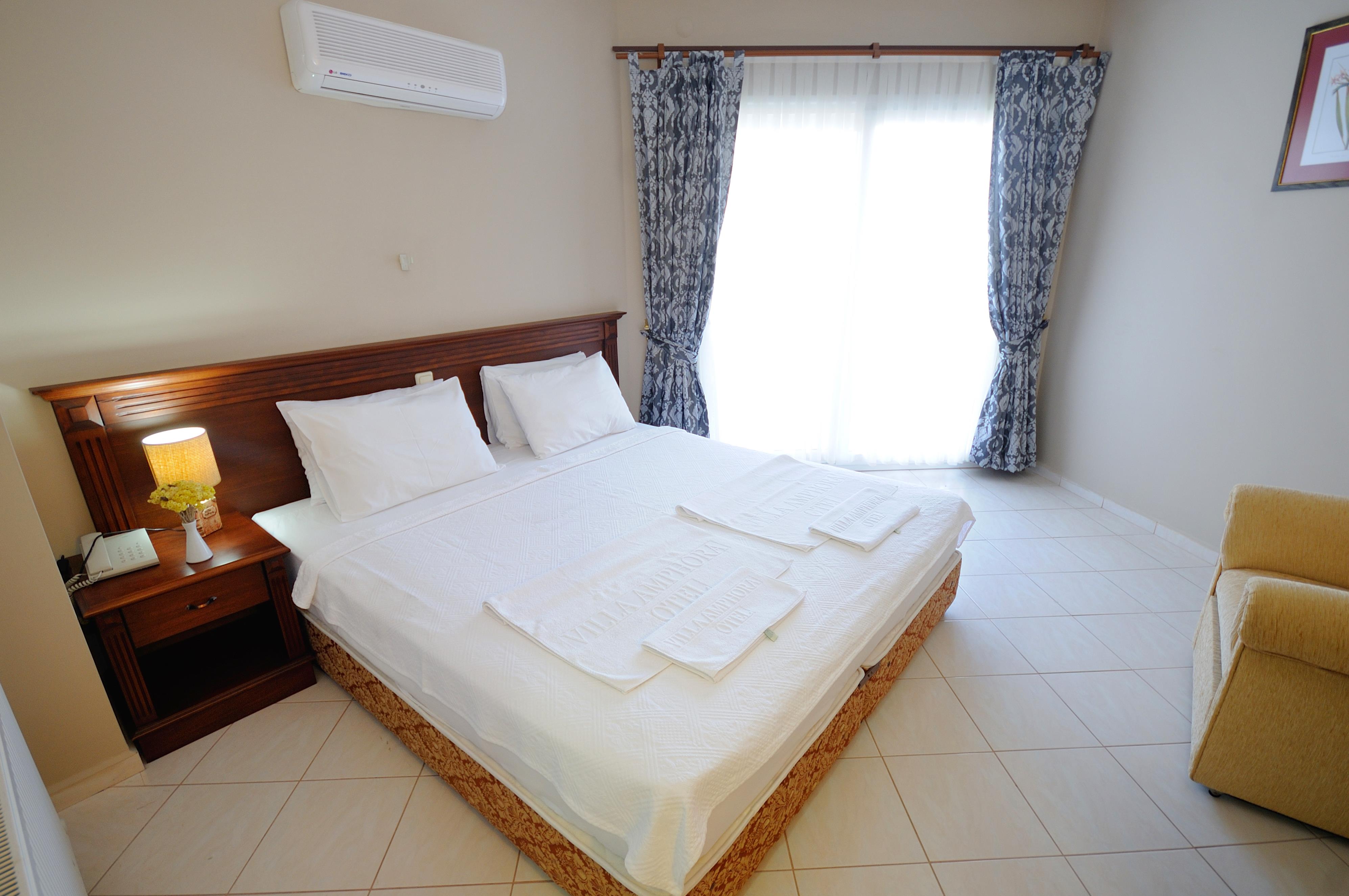 En fazla 2 yetişkin + 1 çocuk veya 1 yetişkin + 1 çocuk.