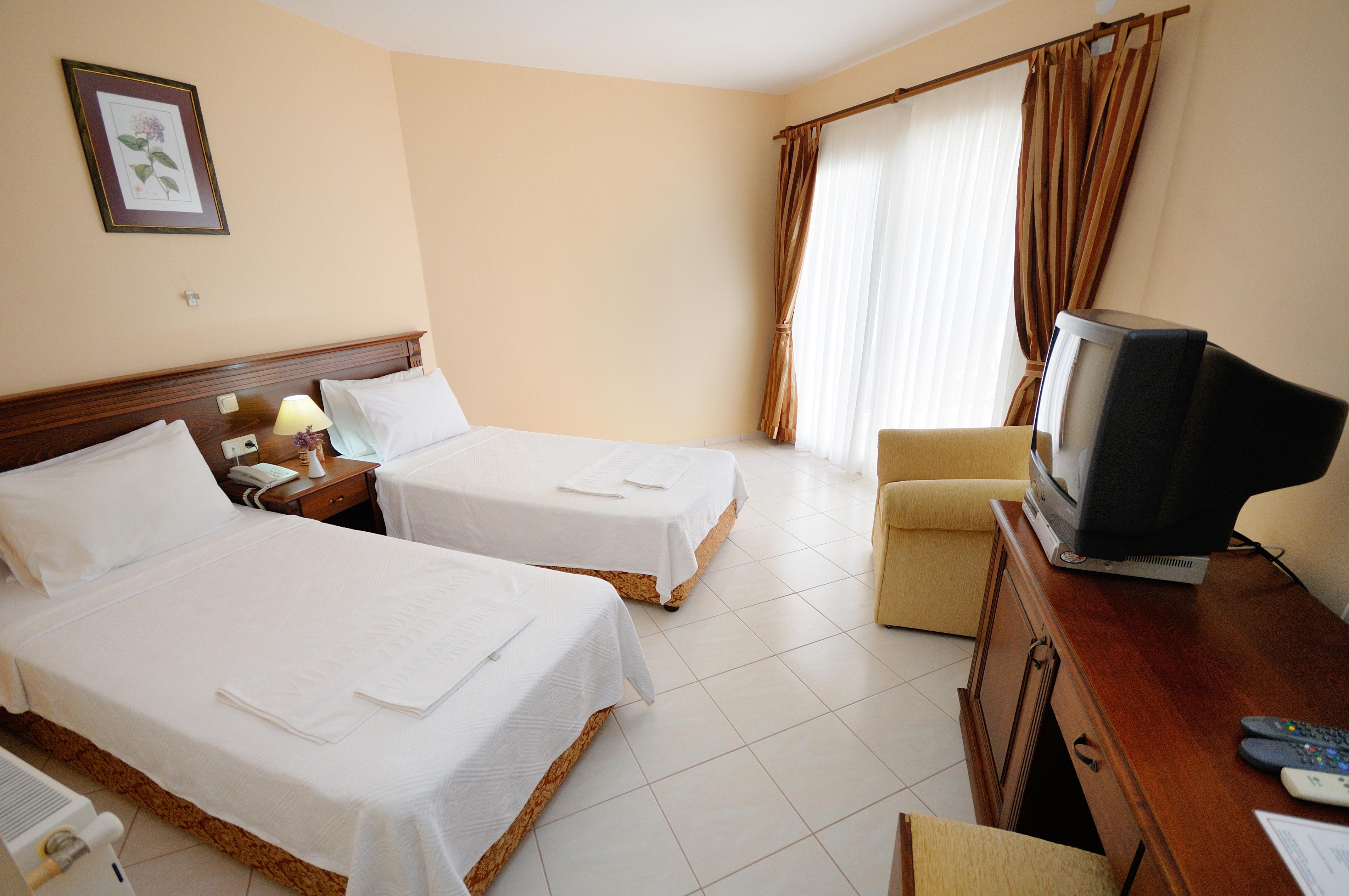 En az 2 yetişkin, En fazla 3 yetişkin veya 2 yetişkin + 1 çocuk.