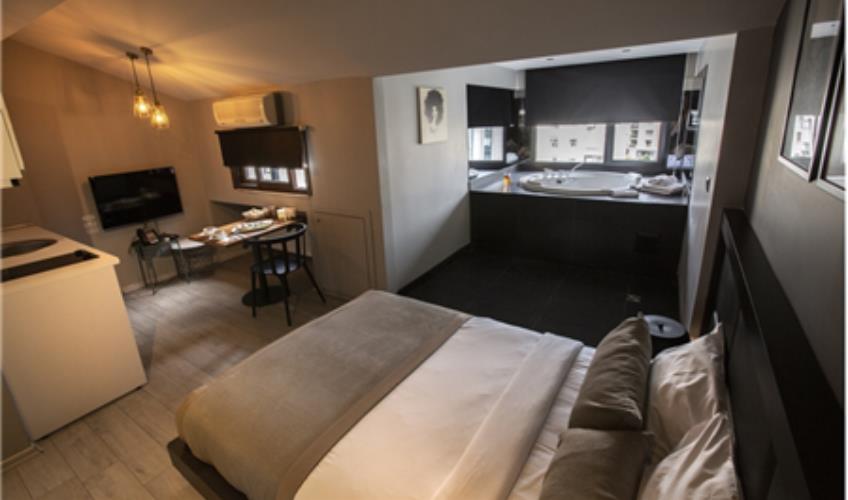 En fazla 2 yetişkin.