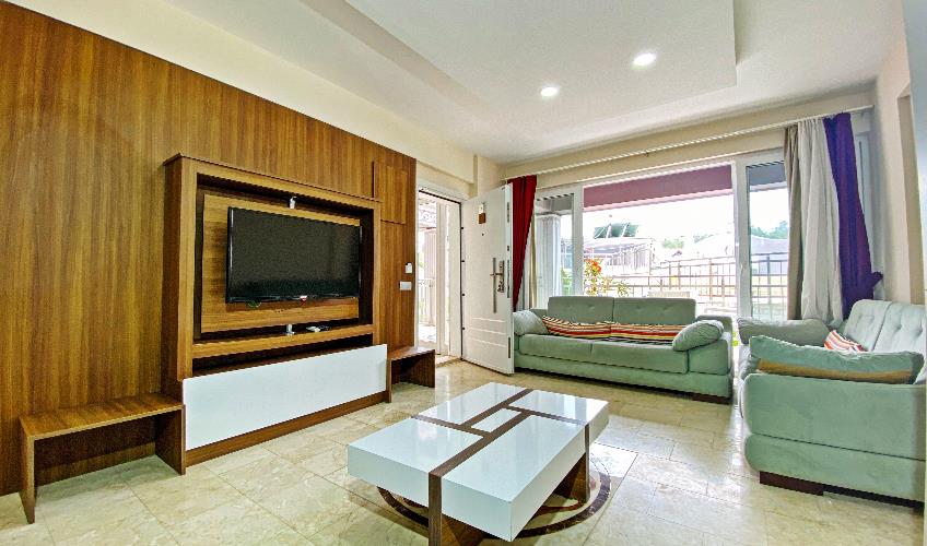 En fazla 4 yetişkin.