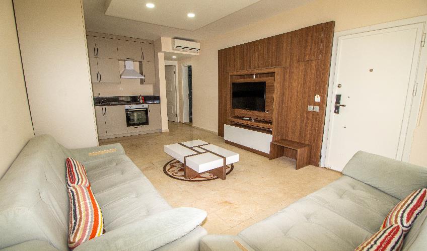 En fazla 4 yetişkin.