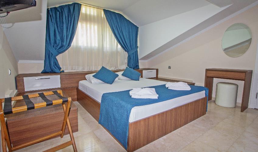 En fazla 4 yetişkin.