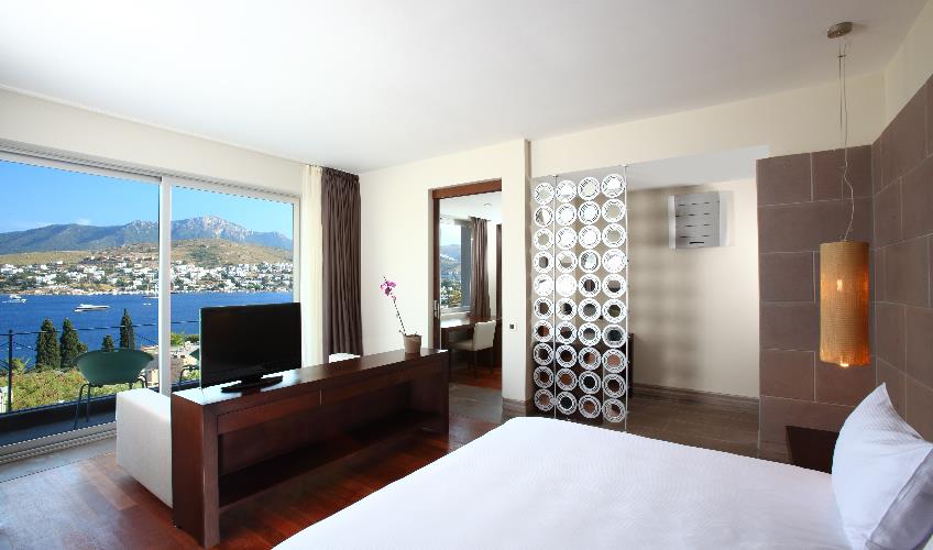 En fazla 4 yetişkin.