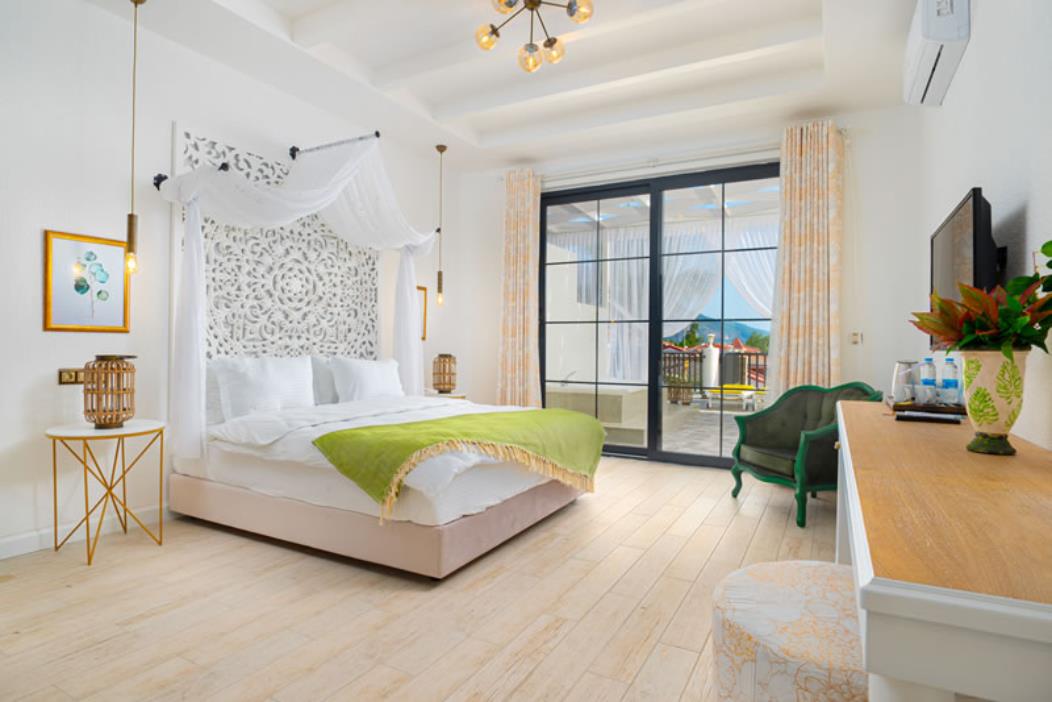 En az 2 yetişkin, En fazla 2 yetişkin.