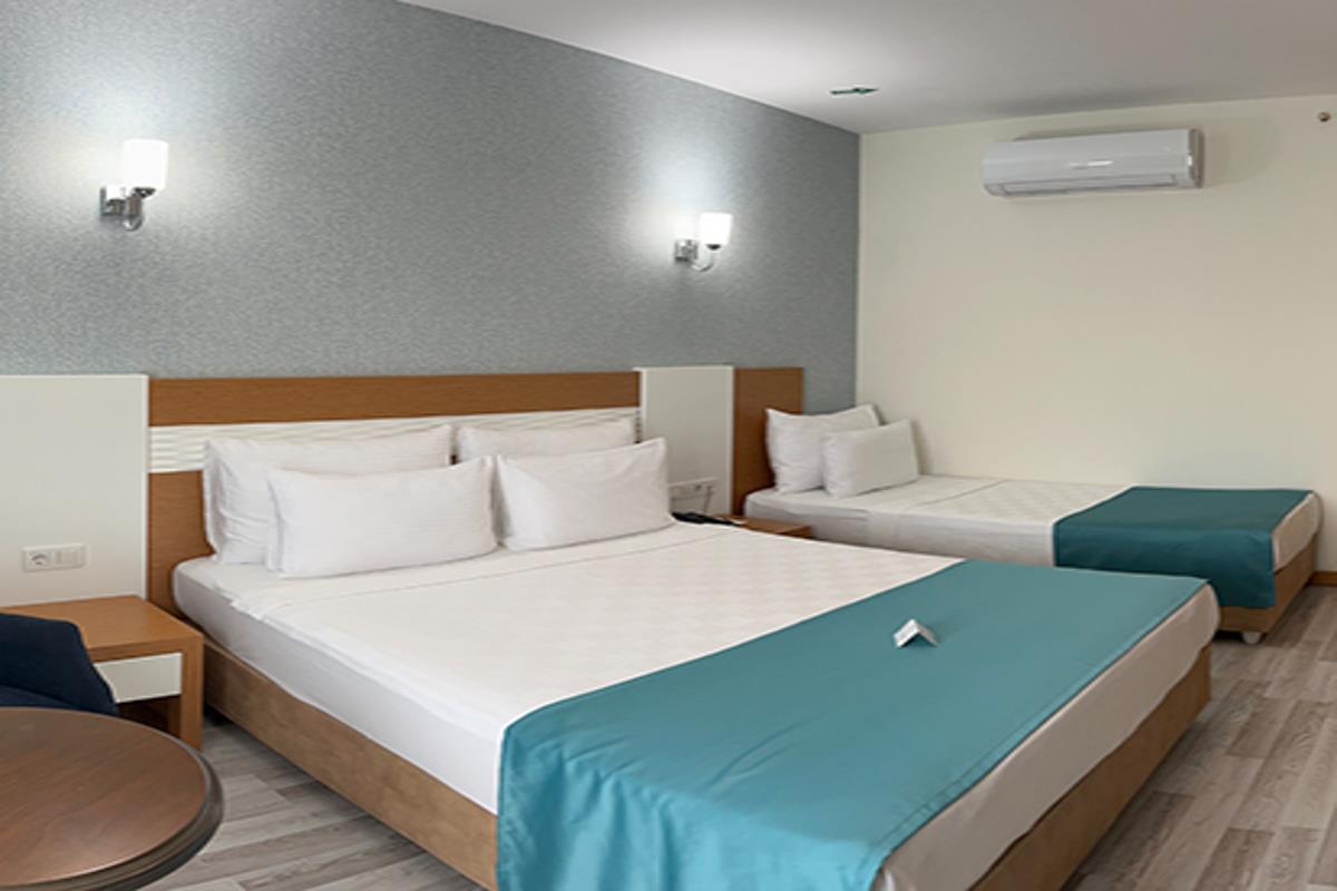 En fazla 3 yetişkin + 1 çocuk veya 2 yetişkin + 2 çocuk.