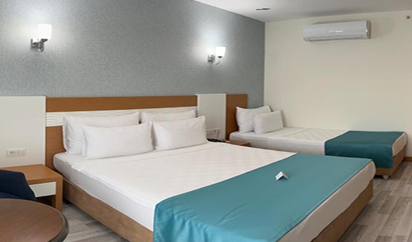 En fazla 3 yetişkin + 1 çocuk veya 2 yetişkin + 2 çocuk.