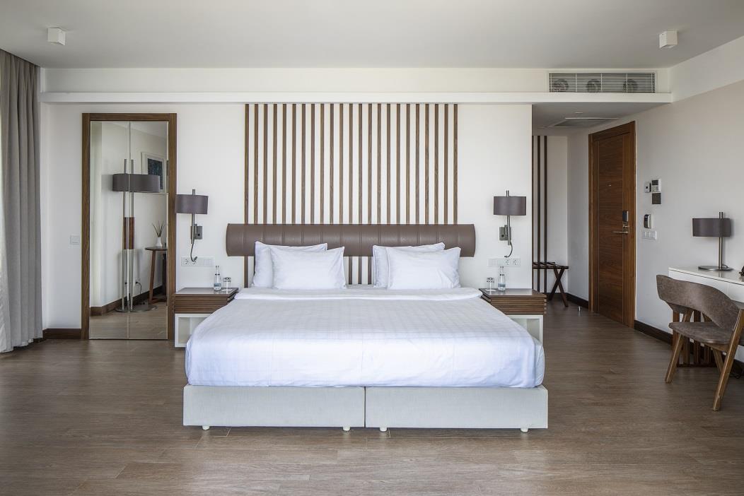 En fazla 2 yetişkin.