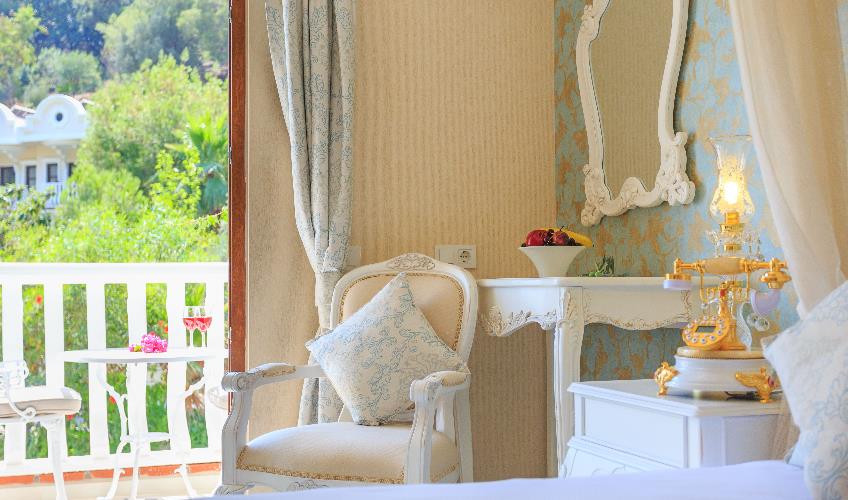 En az 2 yetişkin, En fazla 2 yetişkin.