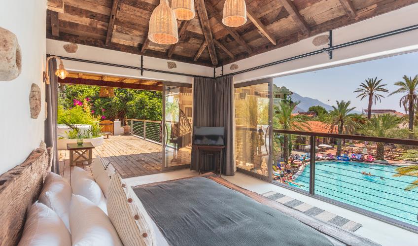 En fazla 2 yetişkin.