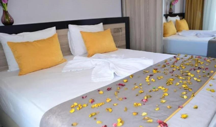 En fazla 2 yetişkin.