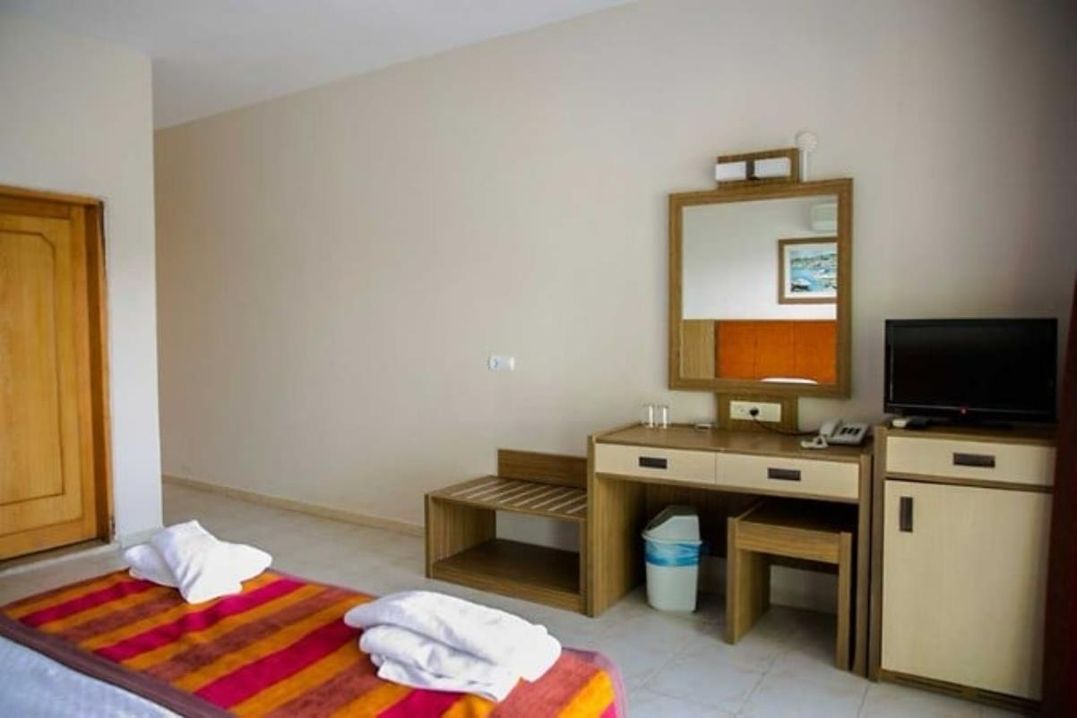 En fazla 3 yetişkin veya 2 yetişkin + 2 çocuk.