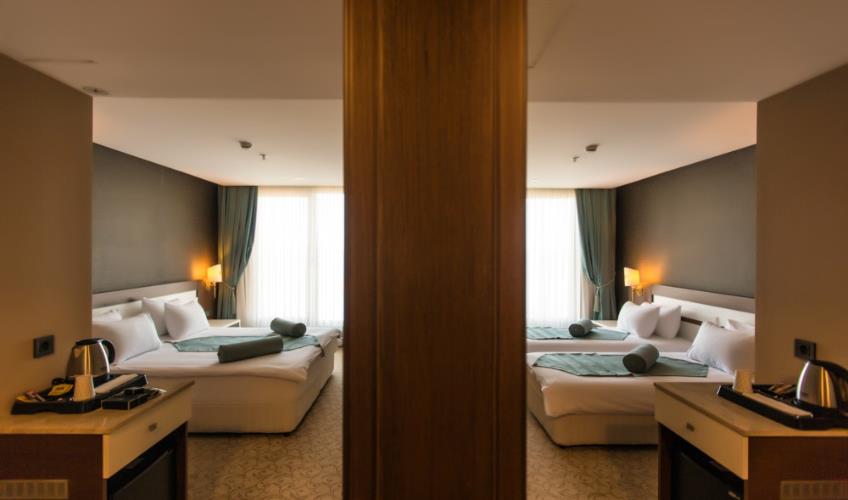 En fazla 4 yetişkin.