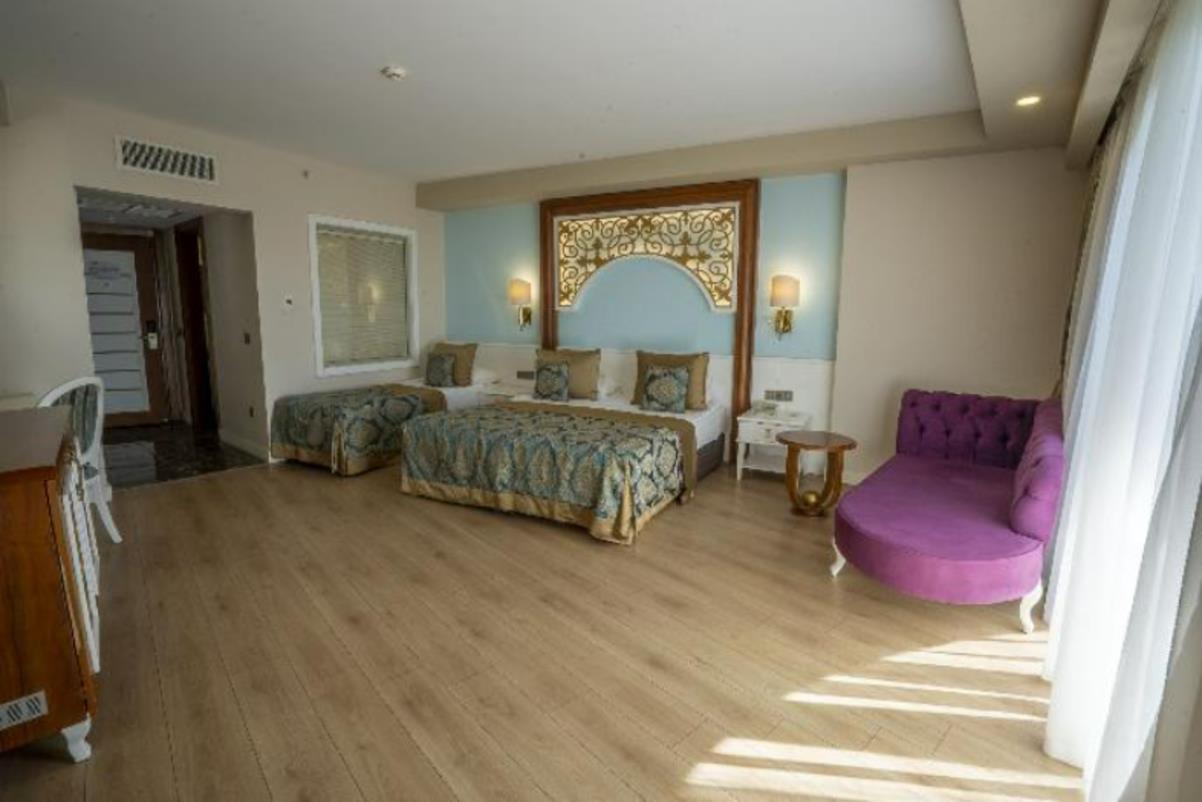 En fazla 3 yetişkin + 1 çocuk veya 2 yetişkin + 2 çocuk.