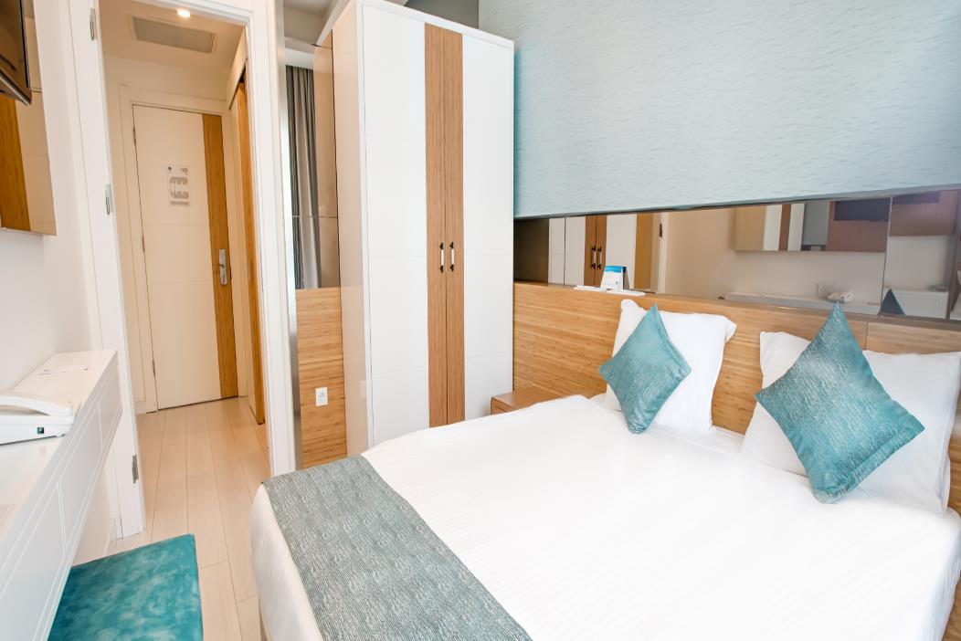 En az 2 yetişkin, En fazla 2 yetişkin + 2 çocuk.