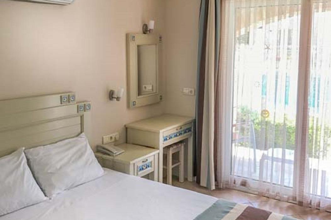 En fazla 2 yetişkin.