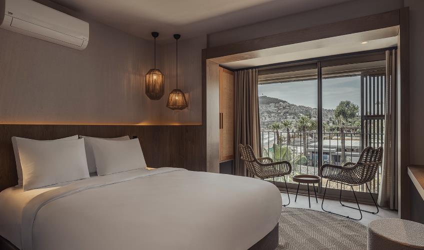 En az 2 yetişkin, En fazla 2 yetişkin.