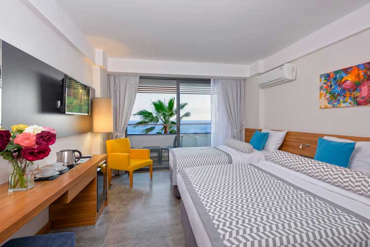 En fazla 3 yetişkin veya 2 yetişkin + 1 çocuk.