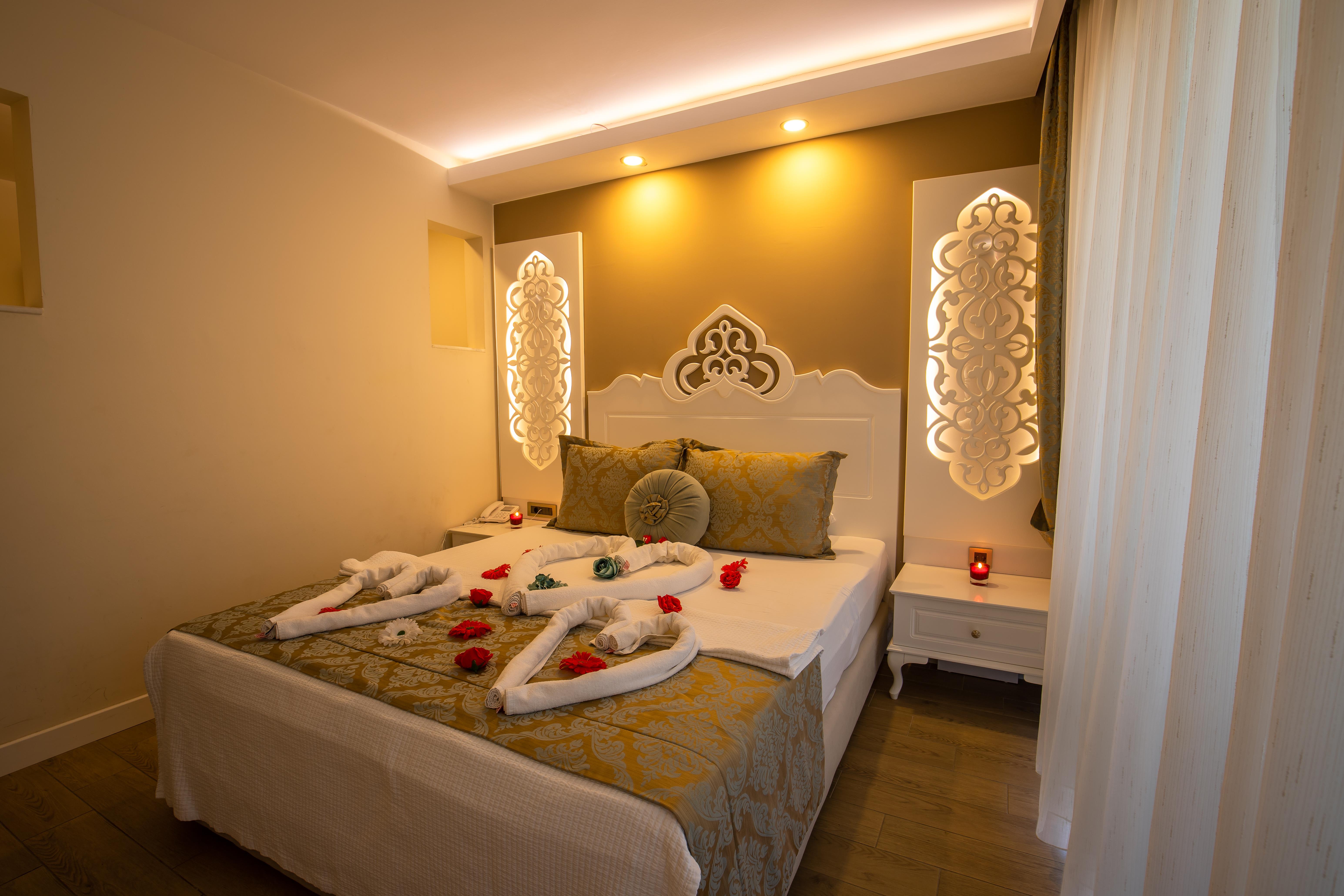 En fazla 3 yetişkin veya 2 yetişkin + 2 çocuk.