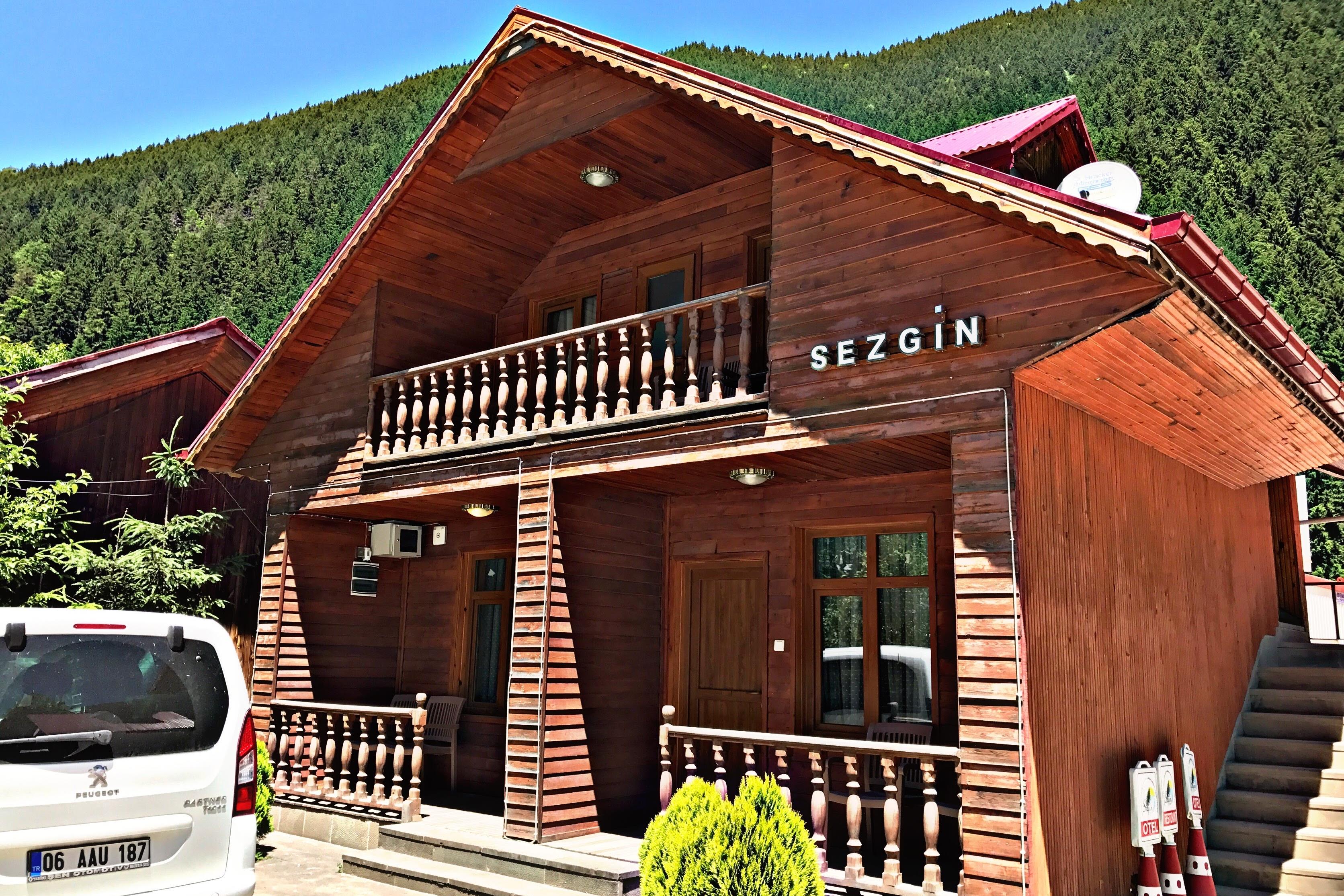 En fazla 2 yetişkin.