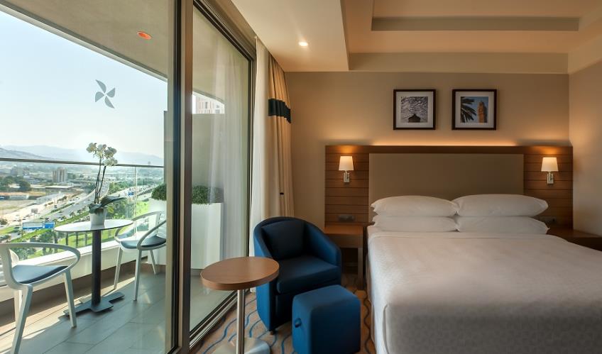 En fazla 2 yetişkin.