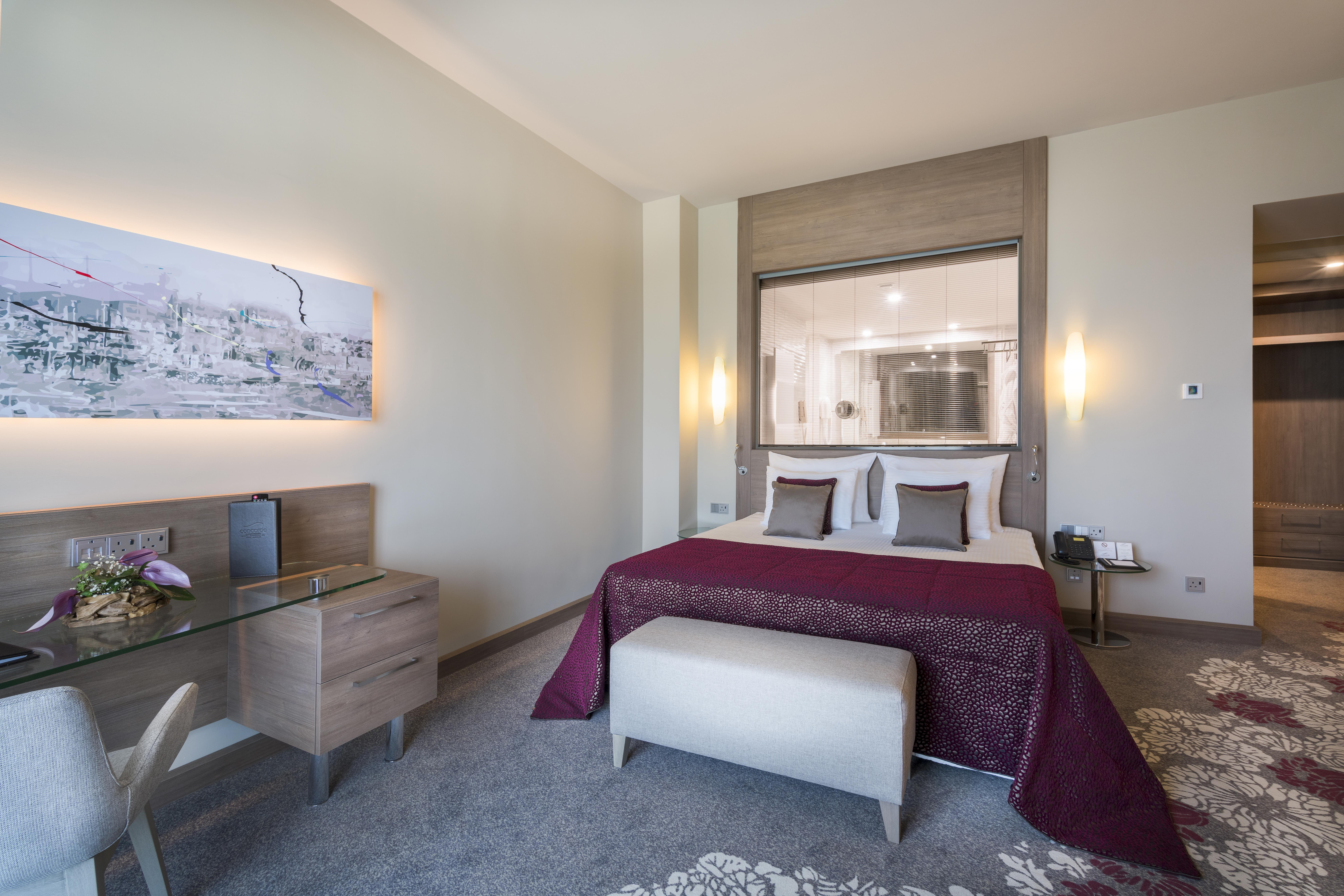 En fazla 3 yetişkin veya 2 yetişkin + 2 çocuk.