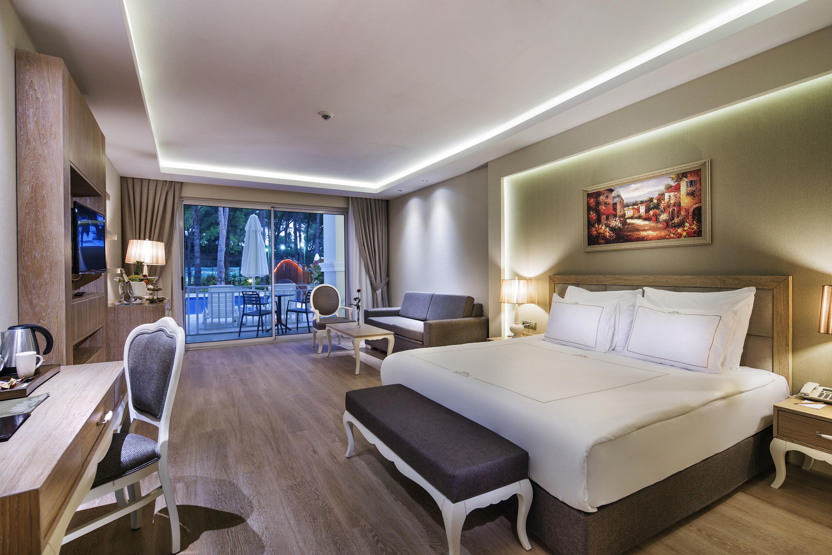 En az 2 yetişkin, En fazla 3 yetişkin + 1 çocuk veya 2 yetişkin + 2 çocuk.