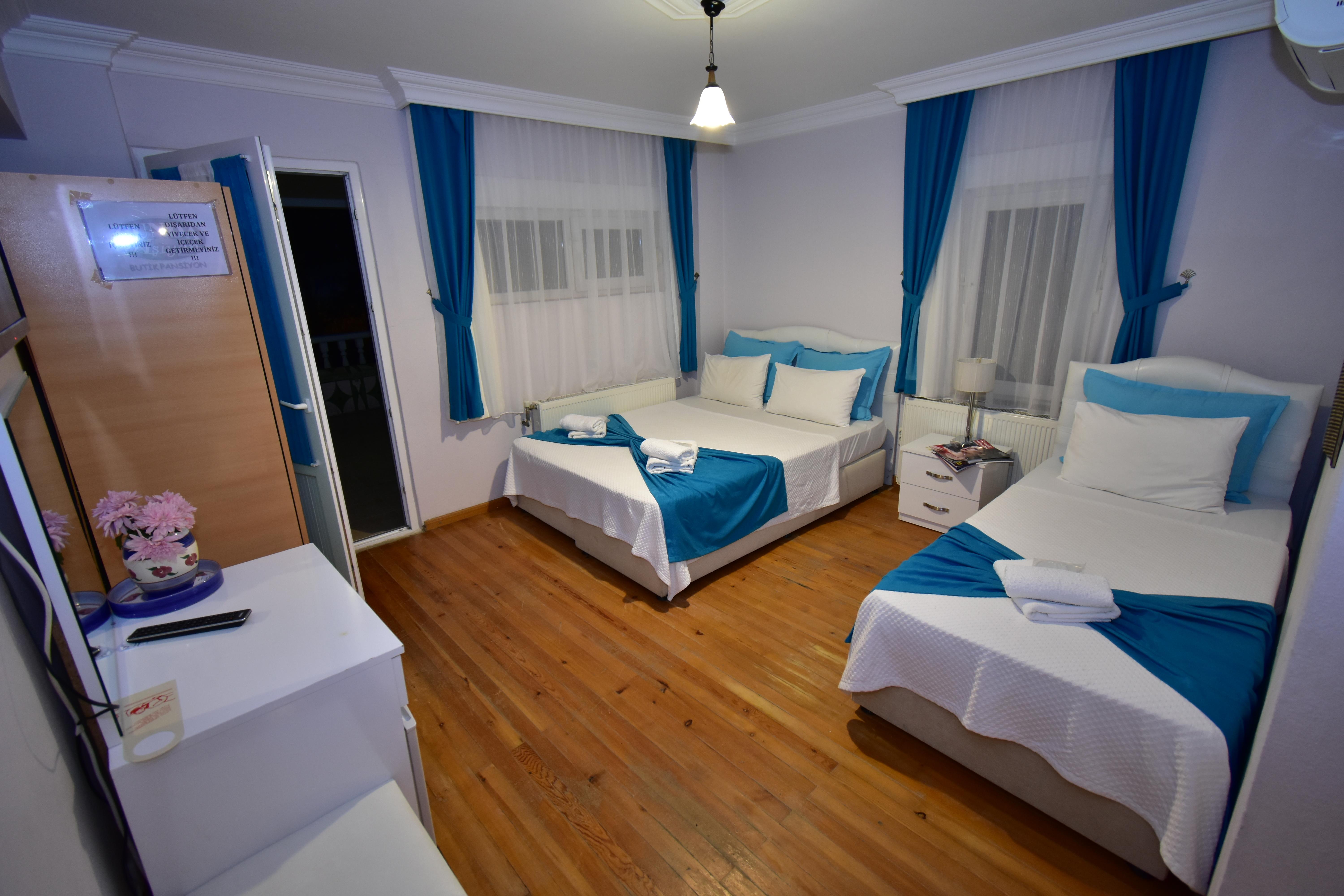 En fazla 2 yetişkin.