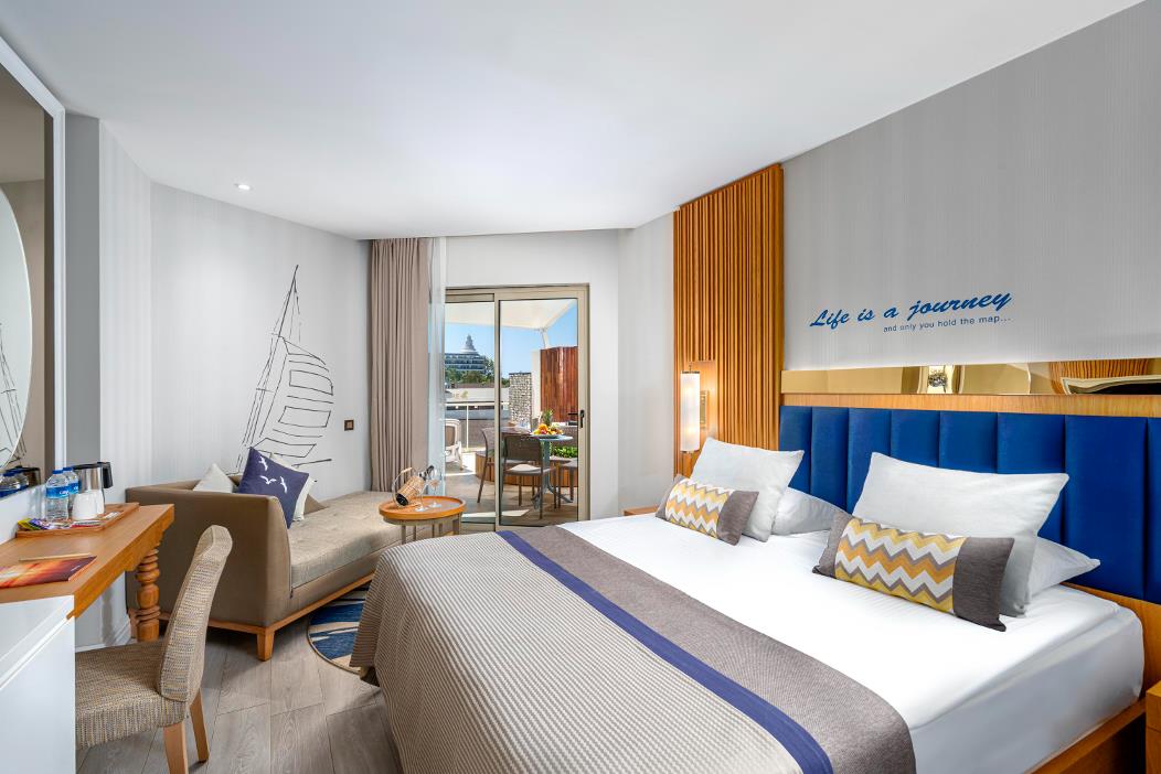 En fazla 2 yetişkin + 1 çocuk veya 1 yetişkin + 1 çocuk.