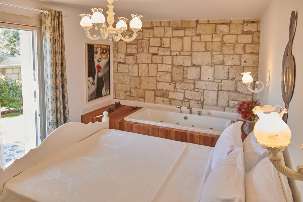 En fazla 2 yetişkin.