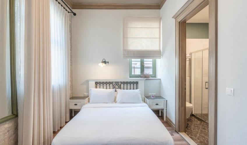 En fazla 2 yetişkin.