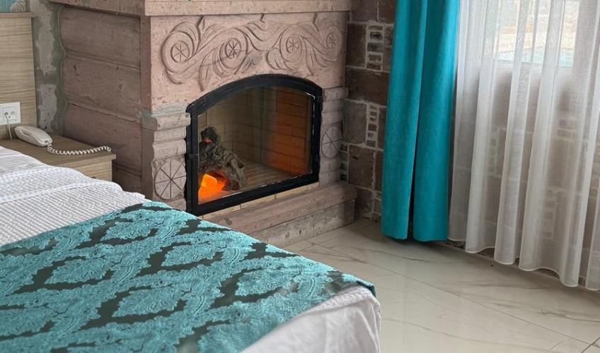 En fazla 2 yetişkin.