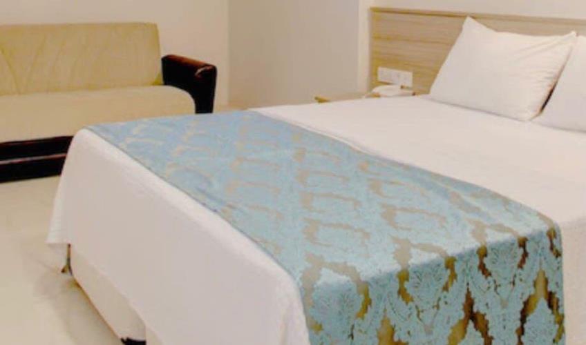 En fazla 3 yetişkin.