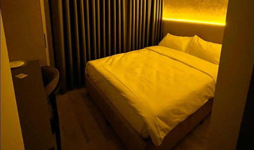 En fazla 2 yetişkin.