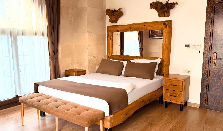 En fazla 2 yetişkin.