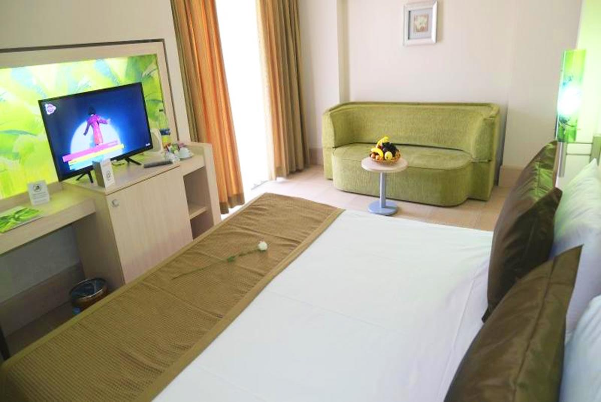 En fazla 3 yetişkin veya 2 yetişkin + 1 çocuk.