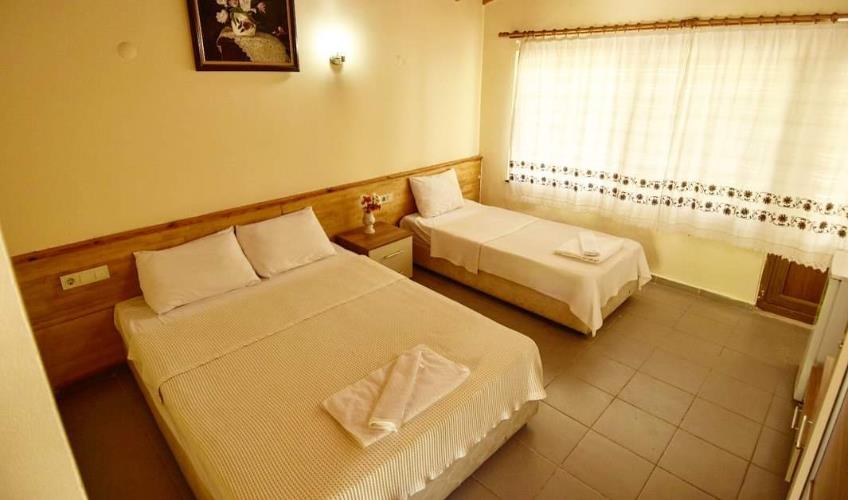 En fazla 3 yetişkin + 1 çocuk veya 2 yetişkin + 2 çocuk.