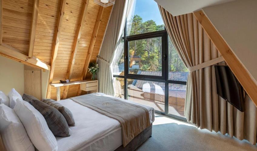 En fazla 2 yetişkin.