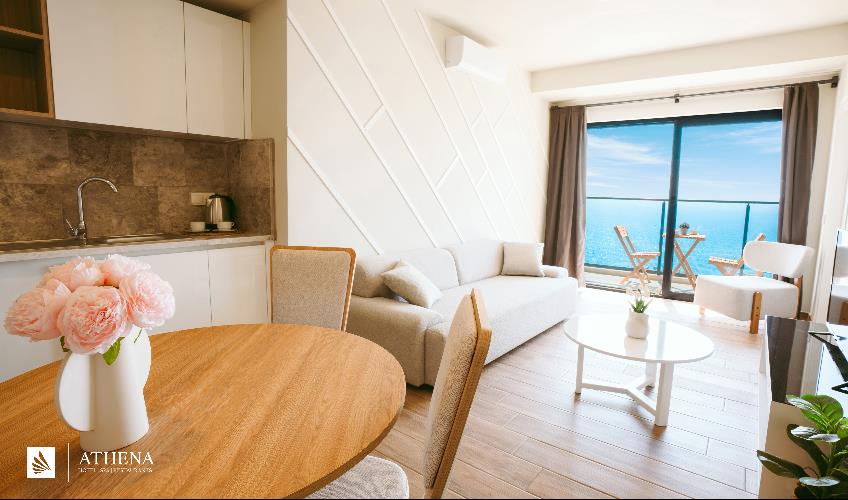 En fazla 4 yetişkin.