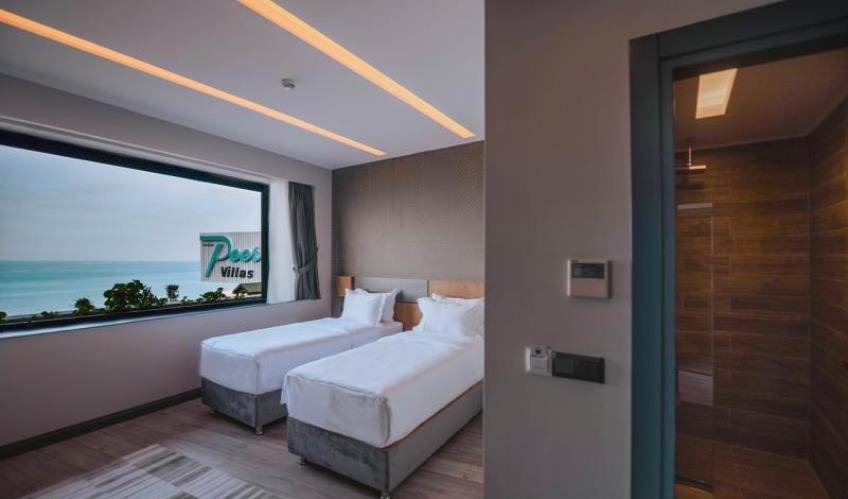 En fazla 2 yetişkin.