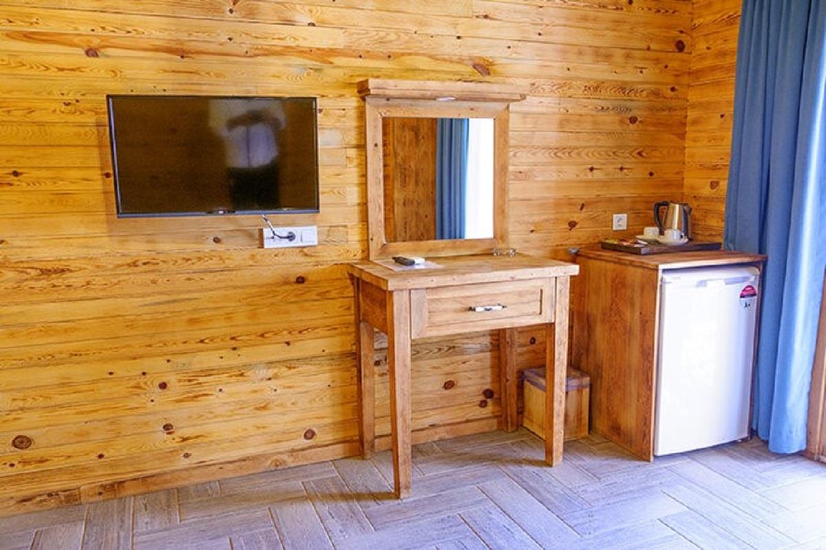 En fazla 2 yetişkin.