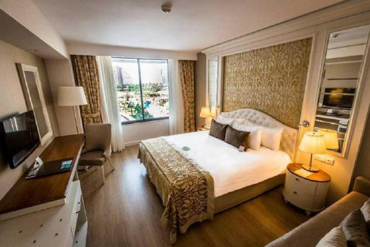 En fazla 3 yetişkin + 1 çocuk veya 2 yetişkin + 2 çocuk.