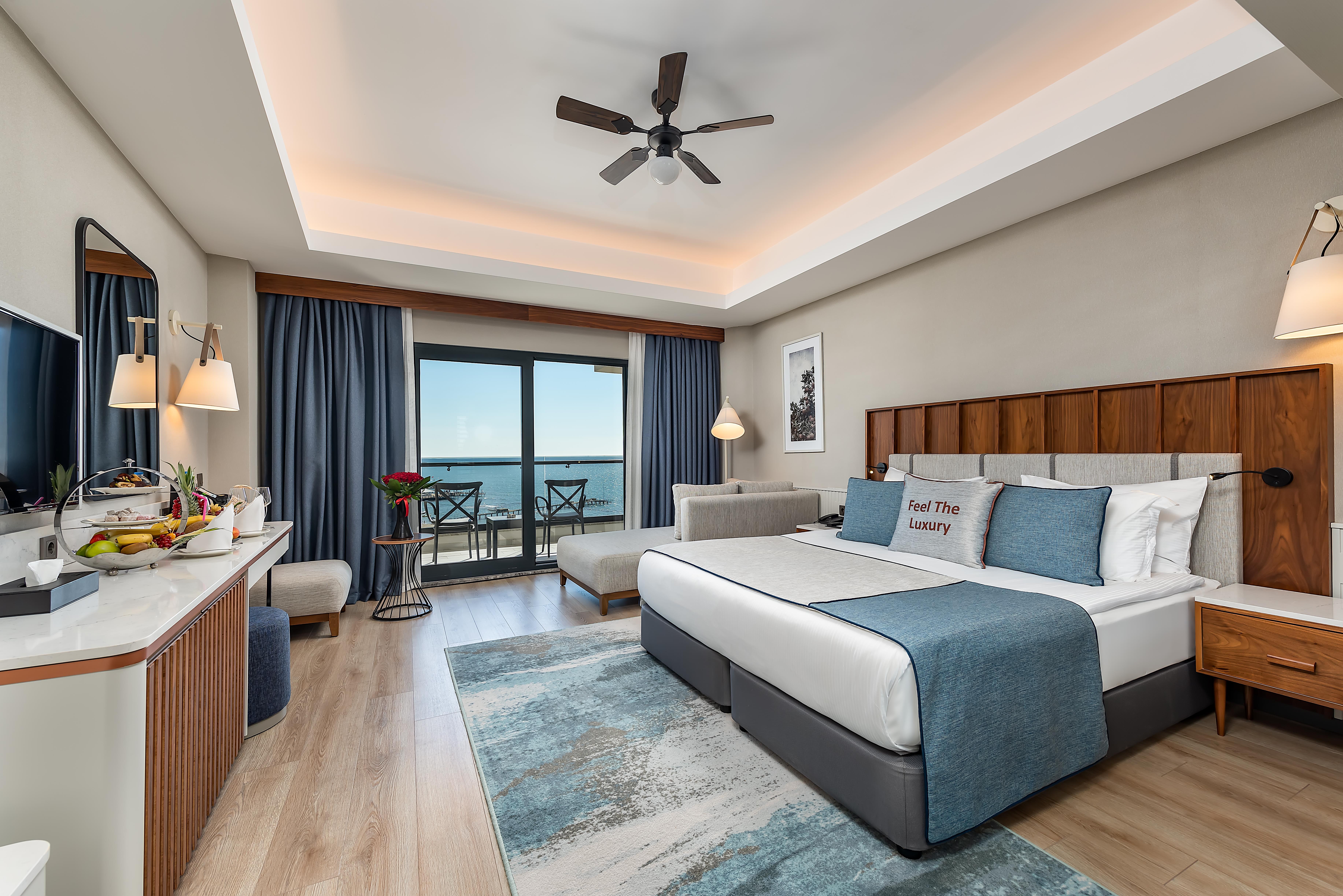 En fazla 3 yetişkin + 1 bebek (0-2 yaş) veya 2 yetişkin + 1 çocuk + 1 bebek (0-2 yaş).