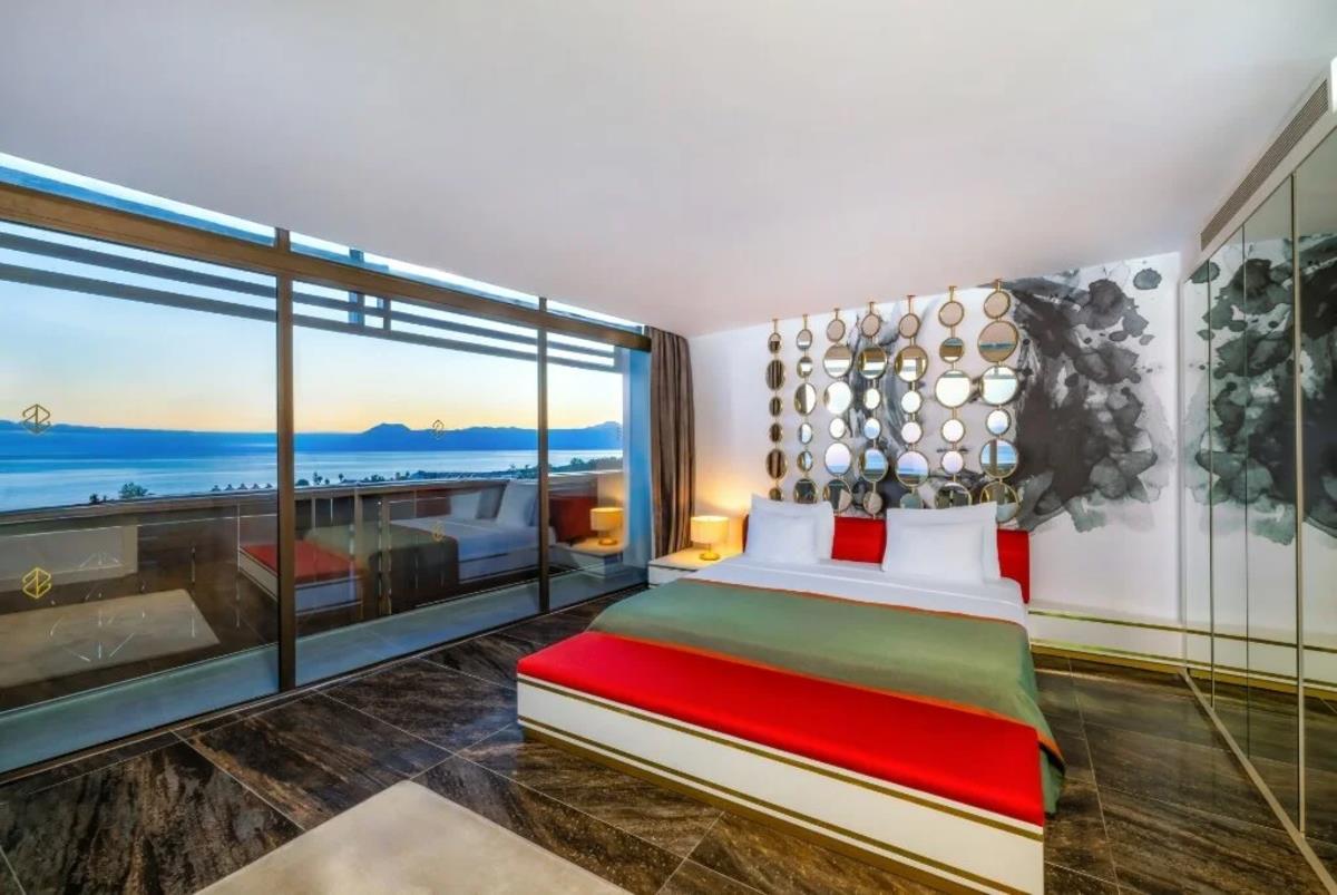 En az 2 yetişkin, En fazla 2 yetişkin.