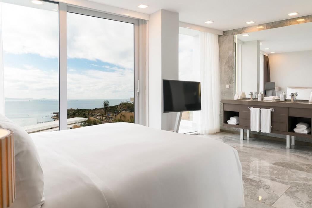 En az 2 yetişkin, En fazla 5 yetişkin veya 4 yetişkin + 1 çocuk.