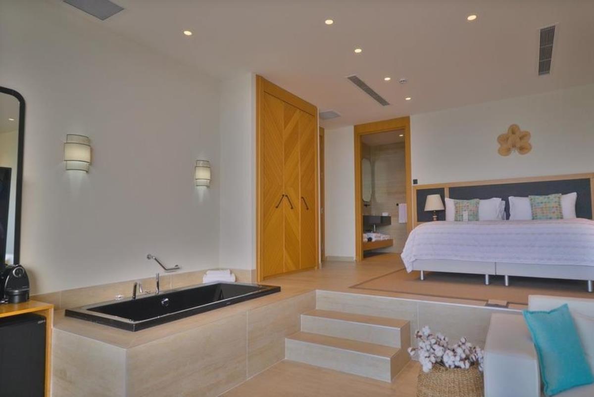 En fazla 3 yetişkin veya 2 yetişkin + 1 çocuk.