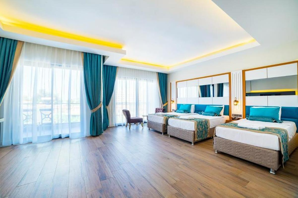 En az 4 yetişkin, En fazla 4 yetişkin + 2 çocuk.