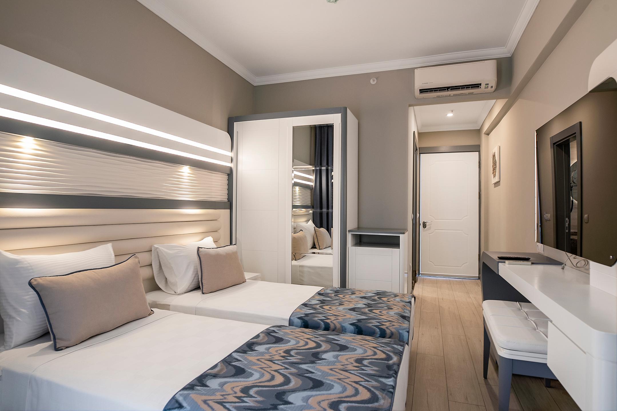 En fazla 2 yetişkin.