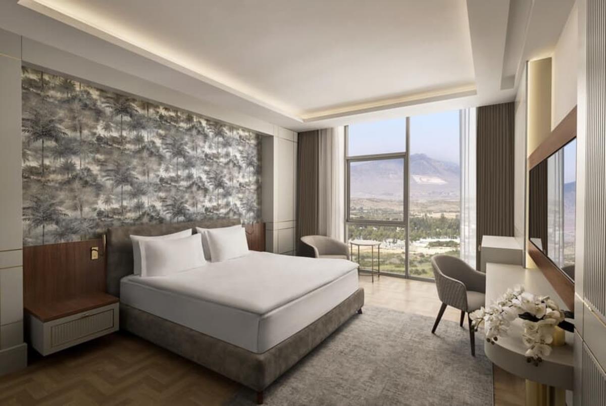 En fazla 3 yetişkin veya 2 yetişkin + 2 çocuk.